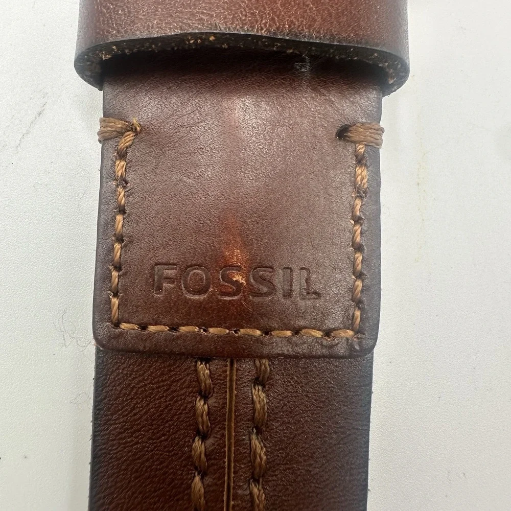 FOSSIL Brown Genuine Leather Mens 95/38 1.5